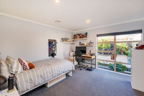 Photo of property in 165 Pacific Drive, Fitzherbert, Palmerston North, 4410