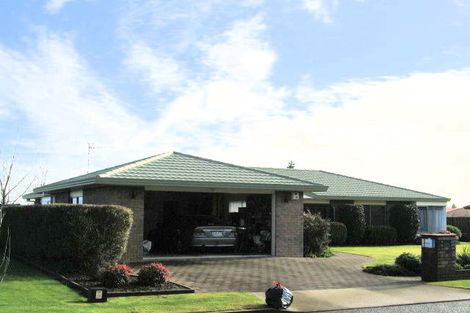 Photo of property in 18 Reynolds Drive, Glenview, Hamilton, 3206