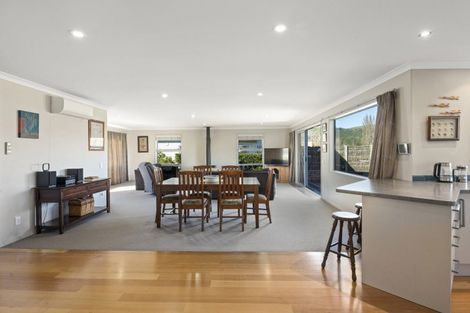 Photo of property in 153 Lisland Drive, Kinloch, Taupo, 3377