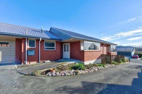 Photo of property in 24 Aotea Crescent, Gore, 9710