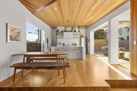 Photo of property in 249b Oceanbeach Road, Mount Maunganui, 3116