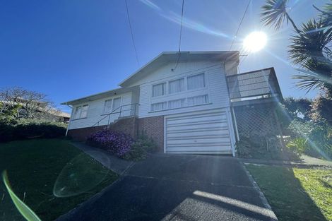 Photo of property in 71 Matipo Road, Mairangi Bay, Auckland, 0630