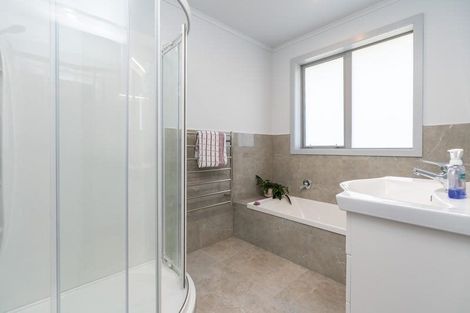 Photo of property in 6 Maries Way, Waipu, 0510