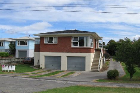 Photo of property in 2/270 Forrest Hill Road, Forrest Hill, Auckland, 0620