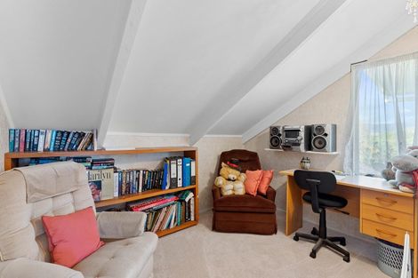 Photo of property in 36 Simcox Street, Otaki Beach, Otaki, 5512