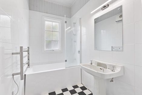 Photo of property in 37 Ohaupo Road, Melville, Hamilton, 3206