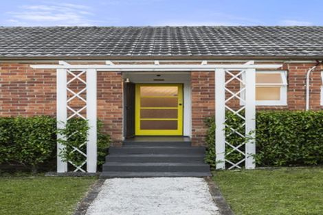 Photo of property in 15 Range View Road, Mount Albert, Auckland, 1025