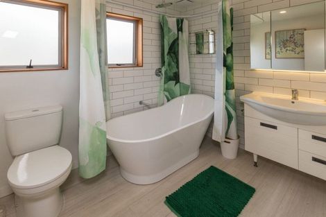 Photo of property in 3 Scaife Place, Wanaka, 9305