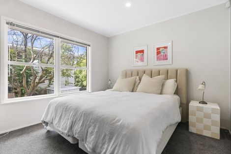 Photo of property in 2/30 Diana Drive, Glenfield, Auckland, 0627