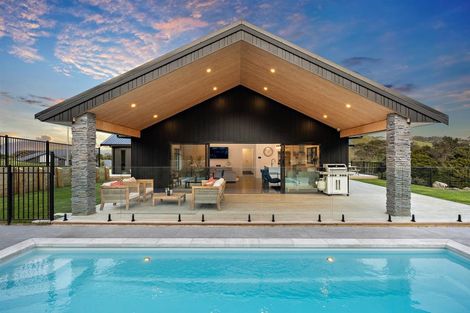 Photo of property in 114 Solan Drive, Waimauku, 0812