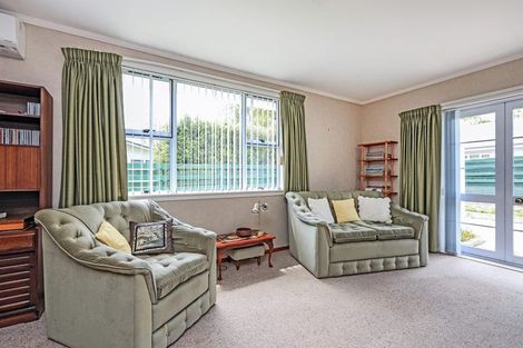 Photo of property in 2/34 Te Aute Road, Havelock North, 4130