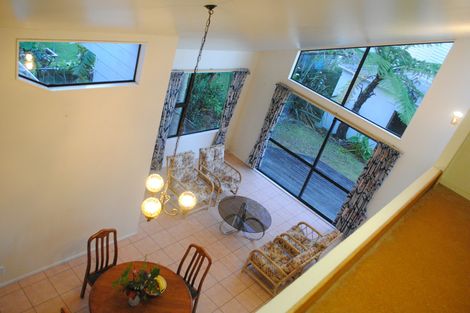 Photo of property in 26 Yeovil Road, Te Atatu Peninsula, Auckland, 0610