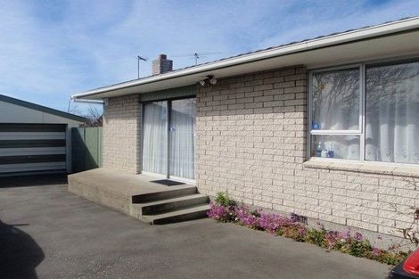 Photo of property in 3/12 Mortlake Street, Islington, Christchurch, 8042
