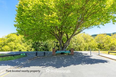 Photo of property in 1/4 Parera Grove, Heretaunga, Upper Hutt, 5018