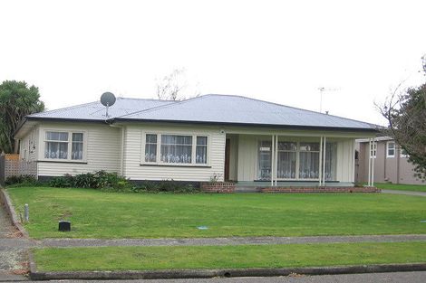 Photo of property in 33 Saint Albans Avenue, Hokowhitu, Palmerston North, 4410
