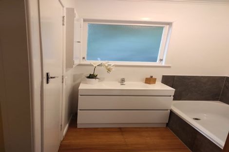 Photo of property in 138 Kitchener Road, Pukekohe, 2120