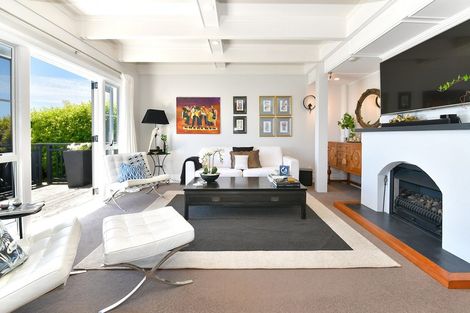 Photo of property in 44 Vipond Road, Stanmore Bay, Whangaparaoa, 0932