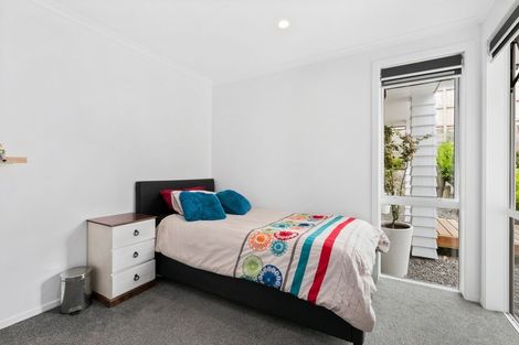 Photo of property in 22 Ballintoy Park Drive, Welcome Bay, Tauranga, 3175