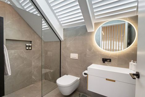 Photo of property in 35a Pitau Road, Mount Maunganui, 3116