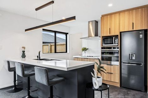 Photo of property in 8 Olearia Lane, Halswell, Christchurch, 8025