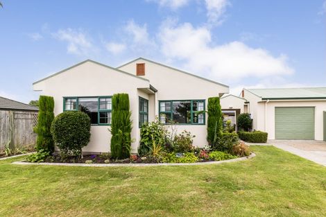 Photo of property in 199 Frimley Oaks, Frimley, Hastings, 4120