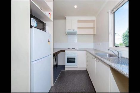 Photo of property in 3/51 Henderson Valley Road, Henderson, Auckland, 0612