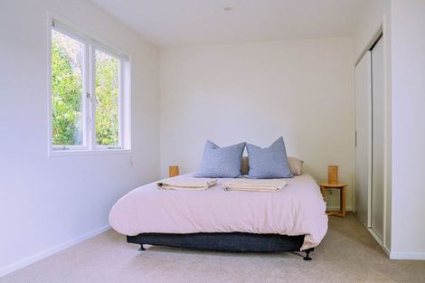 Photo of property in 15 Pacific Parade, Army Bay, Whangaparaoa, 0930