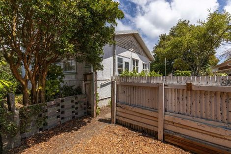 Photo of property in 9a Normanby Street, Fitzroy, New Plymouth, 4312