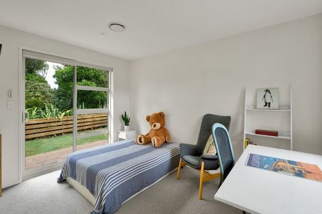 Photo of property in 16 Atutahi Street, Hurdon, New Plymouth, 4310