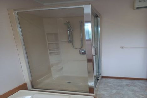 Photo of property in 71 Elizabeth Street, Waikanae, 5036