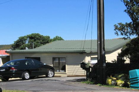 Photo of property in 35 Hudson Street, Island Bay, Wellington, 6023