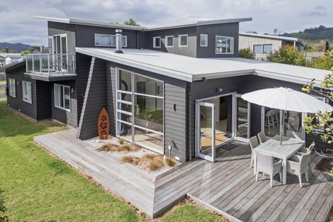 Photo of property in 17 Morcom Drive, Cooks Beach, Whitianga, 3591