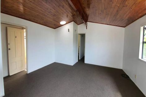 Photo of property in 48 Tauhinu Road, Greenhithe, Auckland, 0632