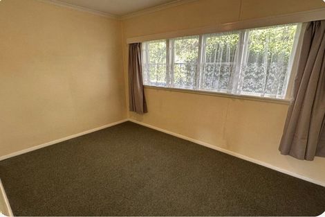 Photo of property in 16 Hawthorn Crescent, Stokes Valley, Lower Hutt, 5019