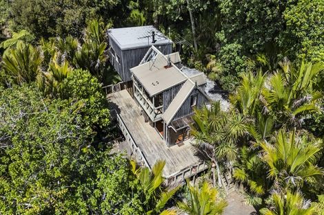 Photo of property in 40 Lone Kauri Road, Karekare, New Lynn, 0772