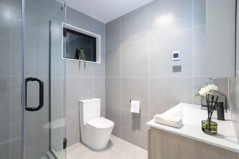 Photo of property in 1 Tacitus Place, Totara Vale, Auckland, 0629