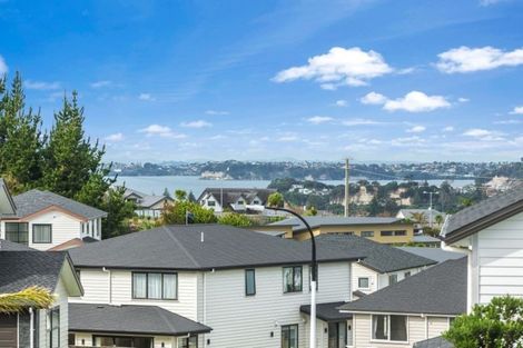 Photo of property in 15 Tawa Place, Orewa, 0931