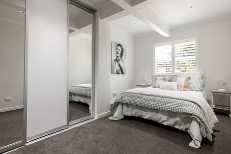 Photo of property in 163 Lake Crescent, Hamilton Lake, Hamilton, 3204