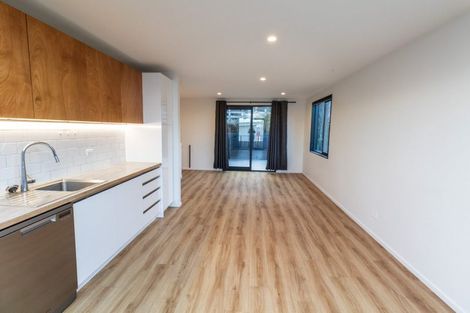 Photo of property in 5b Salmont Place, Kelburn, Wellington, 6012