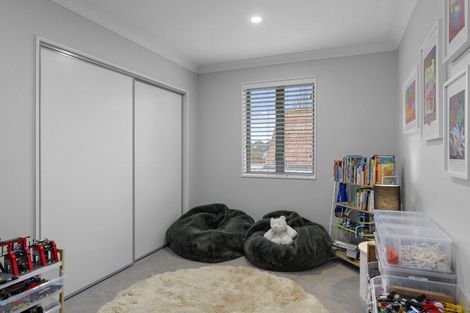 Photo of property in 133b Memorial Avenue, Burnside, Christchurch, 8053