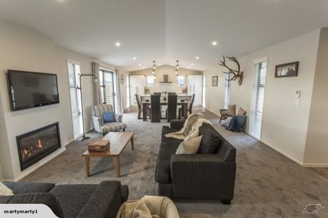 Photo of property in 8 Johnson Avenue, Amberley, 7410