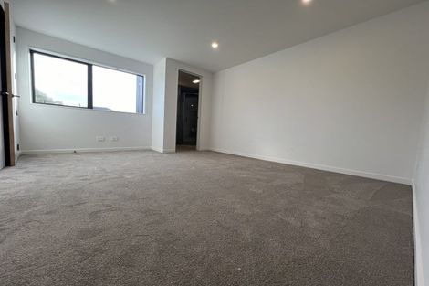 Photo of property in 35 Meadway, Sunnyhills, Auckland, 2010