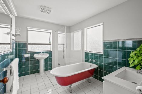 Photo of property in 2336 South Road, Okato, 4335