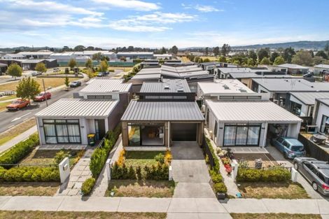 Photo of property in 21 Liberation Road, Papakura, 2110