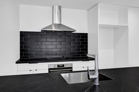 Photo of property in 120 Seaview Road, Westown, New Plymouth, 4310