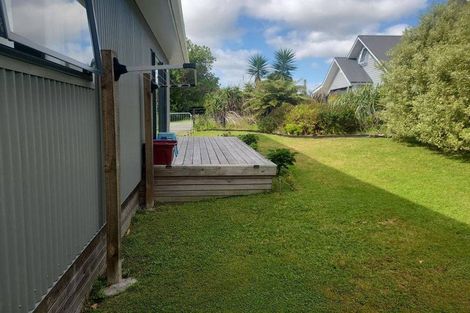 Photo of property in 308b One Tree Point Road, One Tree Point, 0118