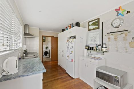 Photo of property in 58 Hewer Crescent, Naenae, Lower Hutt, 5011