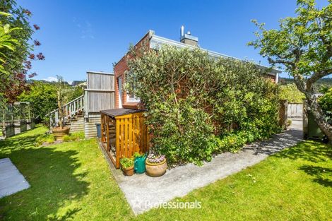 Photo of property in 37 Sunbrae Drive, Silverstream, Upper Hutt, 5019
