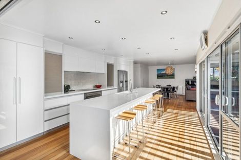 Photo of property in 11 Tokomaru Street, Welbourn, New Plymouth, 4312