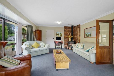 Photo of property in 251 Shakespeare Street, Leamington, Cambridge, 3432